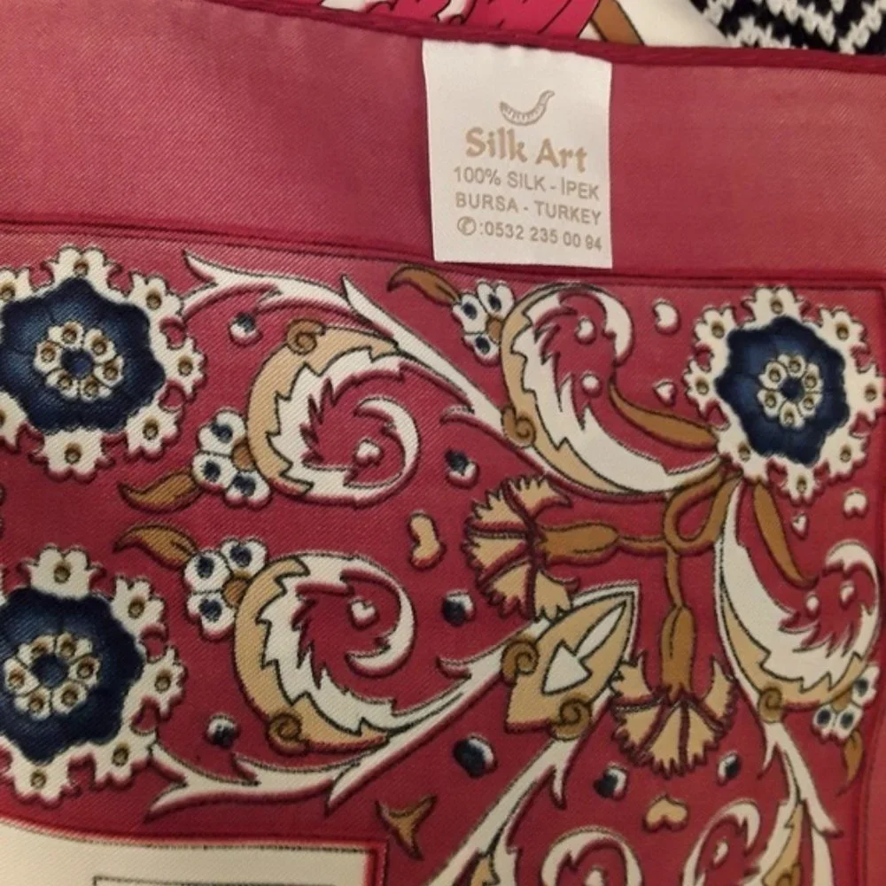 Bursa 100% Silk Art Wearable Art Printed Scarf EUC